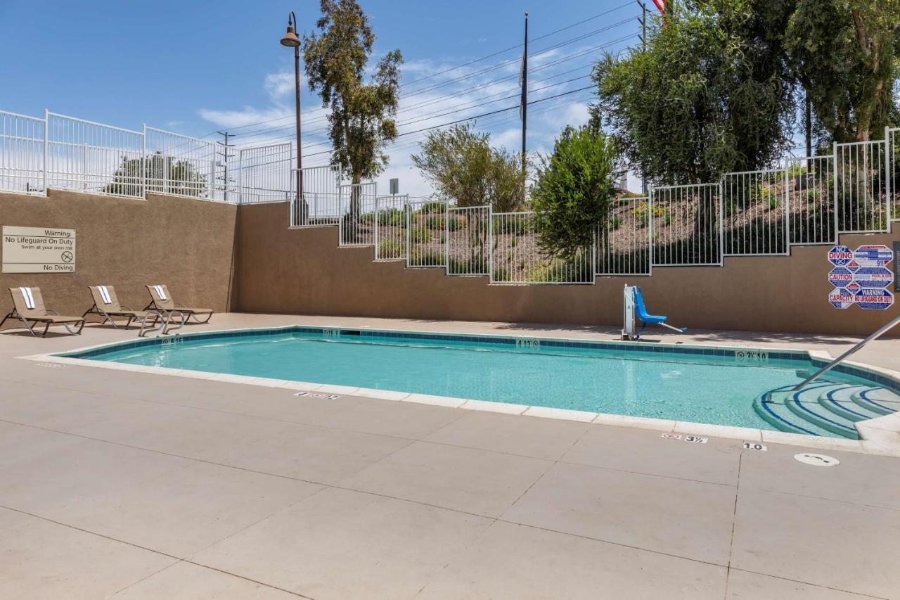 Hampton Inn Norco/Corona Dış mekan fotoğraf